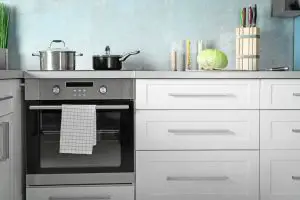 Can You Use An Electric Oven And Gas Stove At The Same Time?