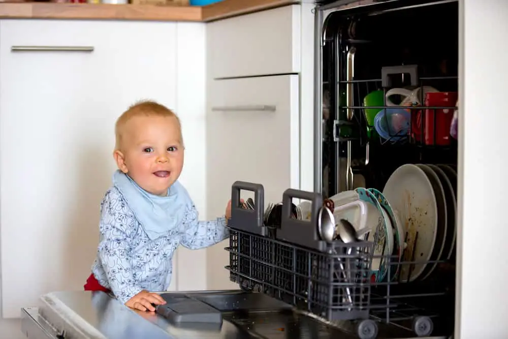 Is It Ok To Leave Clean Or Dirty Dishes In The Dishwasher Overnight?