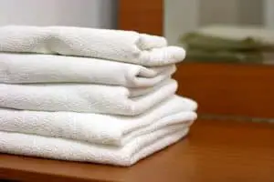 Are White Bath Towels a Bad Idea?