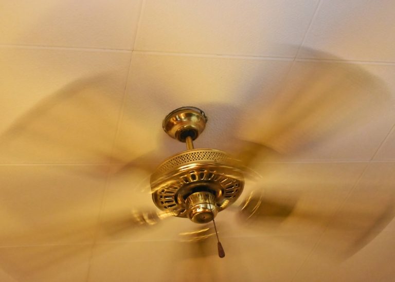 Can a Ceiling Fan Fall and Hurt You? (The Truth Revealed) Mobile Home
