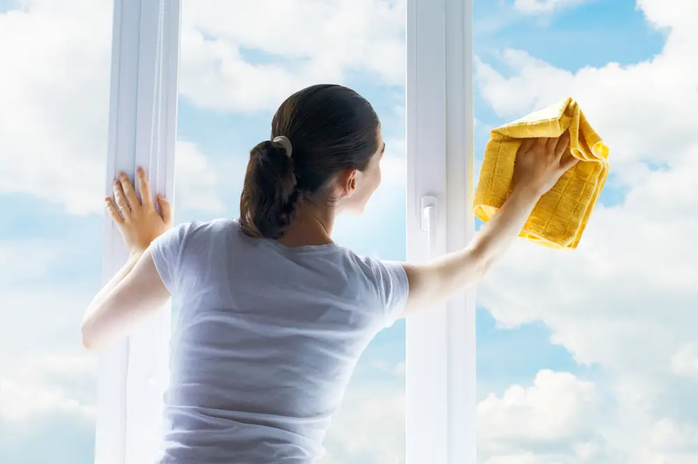 How Cold is Too Cold to Wash Windows?