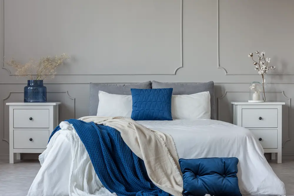 Should A Single Person Have Multiple Nightstands?