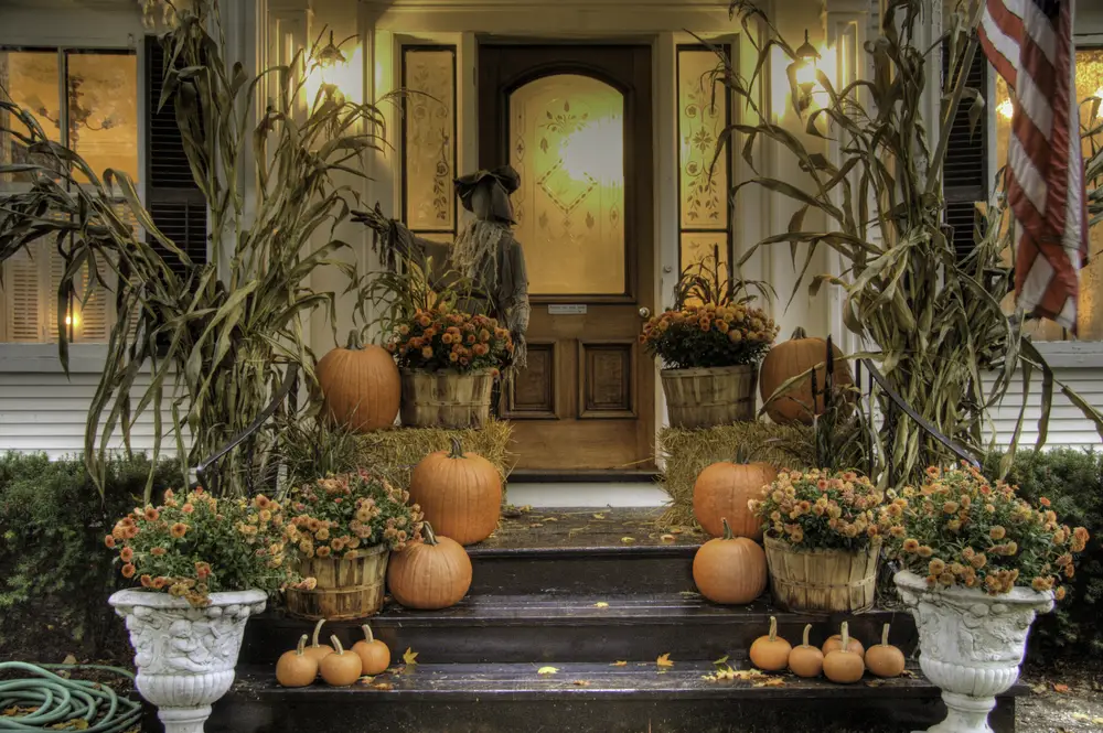 How Can You Prep Your Mobile Home for Halloween?